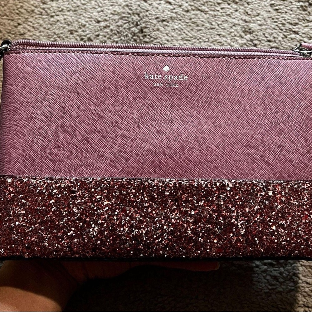 Kate spade purse. Perfect condition never been used!